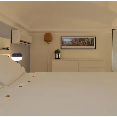 L'oasi In Piazza Bodoni Apartamento *