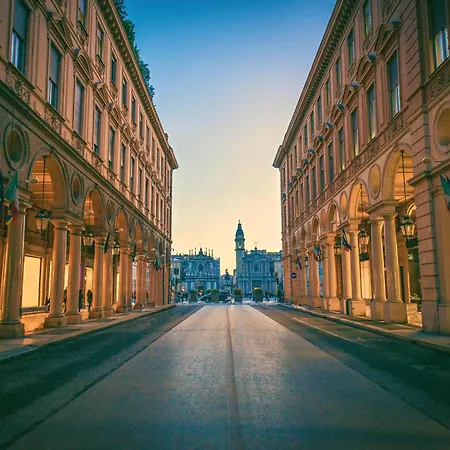 L'oasi In Piazza Bodoni *